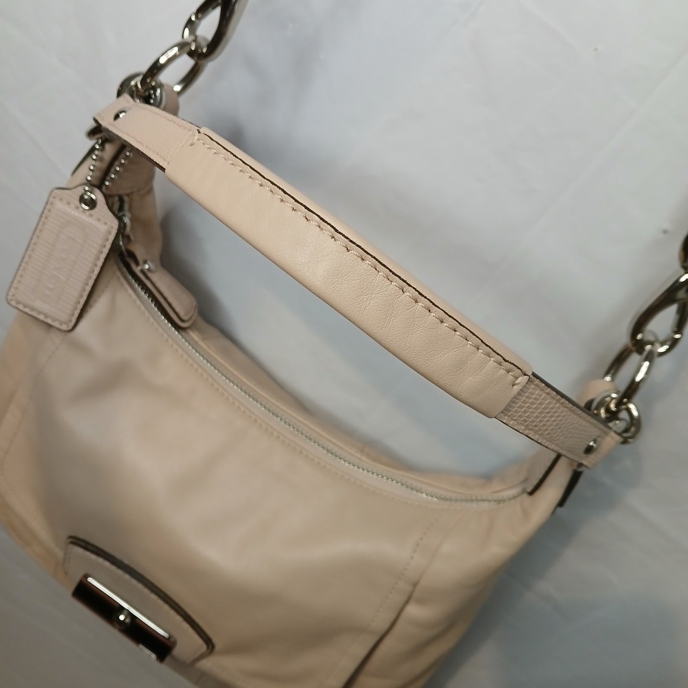 COACH Kristin Bag Purse In Tan Nude 100% Top Grain Soft Beautiful Leather Y2K - Picture 5 of 16